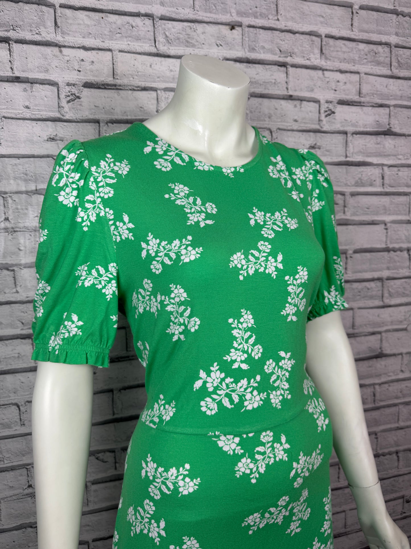 Marks and Spencer M&S Green Jersey Whimsical Floral Print Day Dress - Size 14