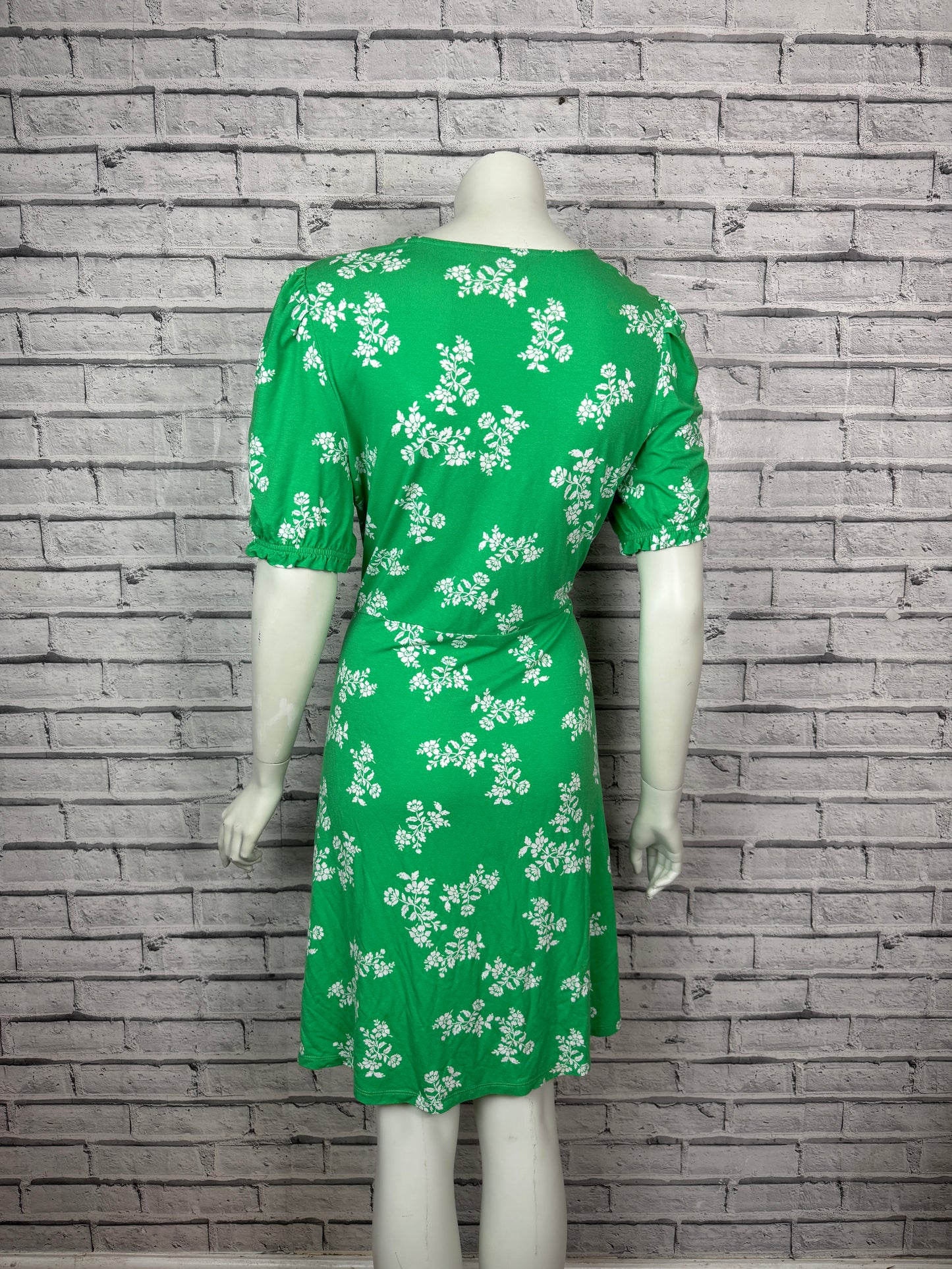 Marks and Spencer M&S Green Jersey Whimsical Floral Print Day Dress - Size 14